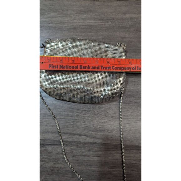 Vintage Silver Mesh Evening Bag With Rhinestone Accent & Chain Strap 9" Wide Pre - Picture 7 of 8